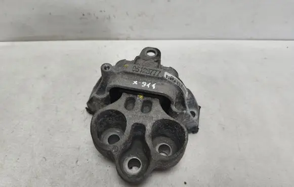 Opel Mokka Gearbox mount 95128777