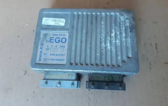 Skoda Octavia Mk2 (1Z) LP gas control unit module 67R013787