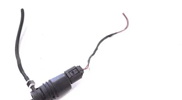 Audi Q5 SQ5 Windscreen/windshield washer pump 7388343