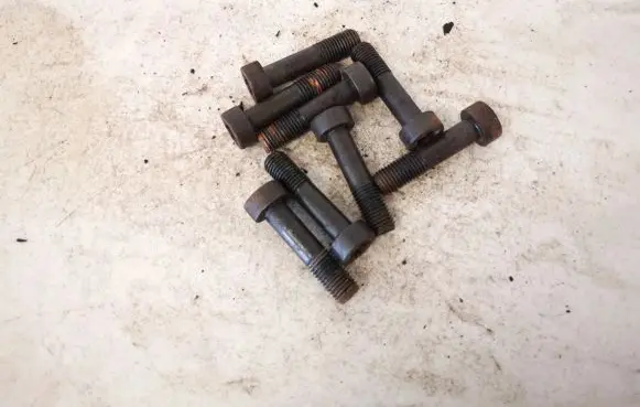Toyota Avensis T250 Nuts/bolts 