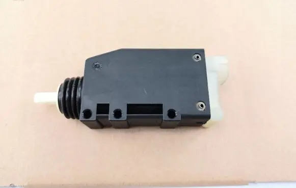 Saab 900 Front door lock motor 4326773