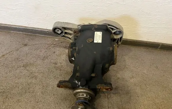 BMW 7 G11 G12 Rear differential 8642810 8660050