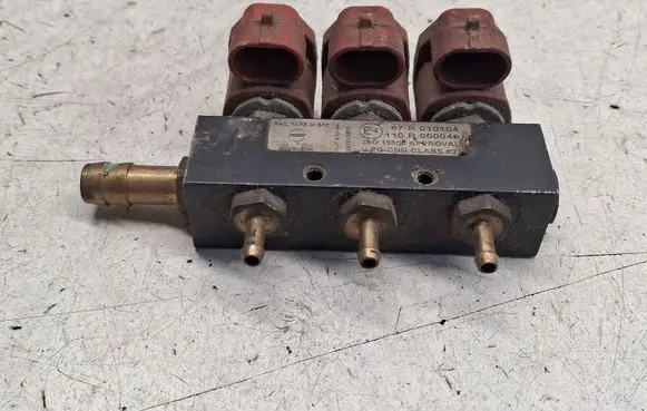 Audi A4 S4 B5 8D LP gas injector 67R010104