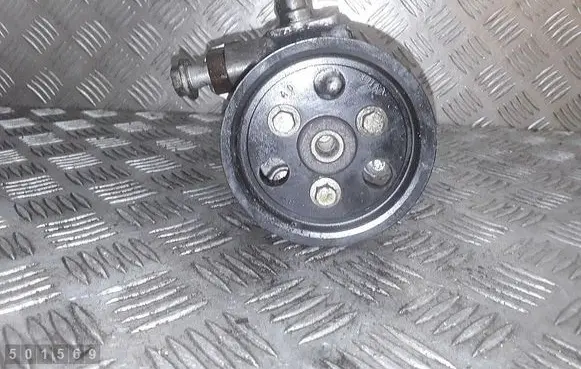 Citroen C5 Power steering pump 9672589380