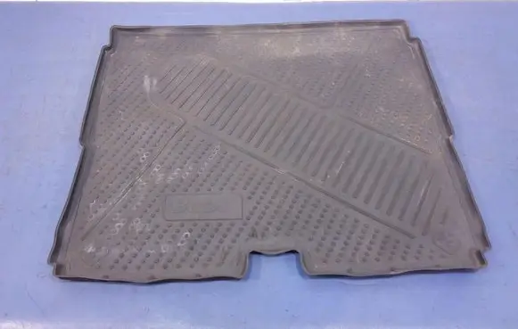 Peugeot 3008 I Front floor carpet liner
