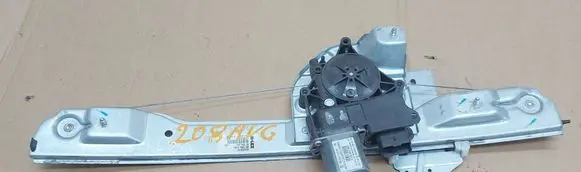Peugeot 208 I Front door window regulator with motor 9816402180