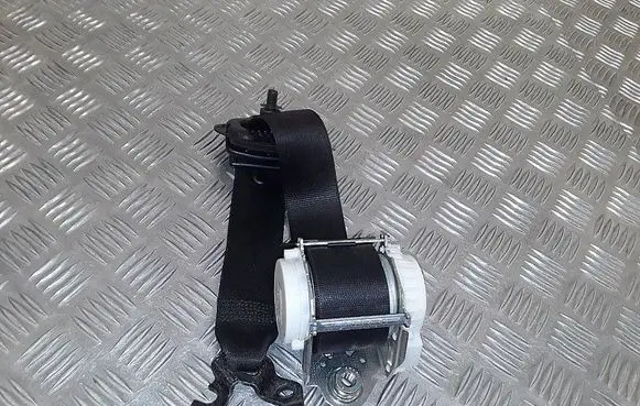 BMW 3 E90 E91 Front seatbelt 33059848