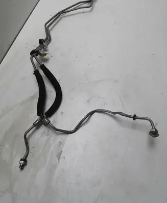 Chevrolet Camaro Gearbox oil cooler pipe/hose 58235319
