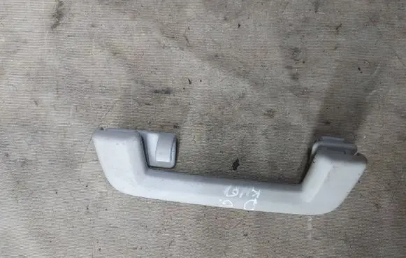 Ford Kuga I Rear interior roof grab handle