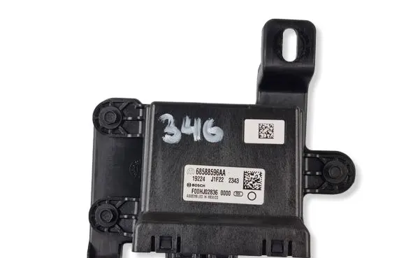 Dodge Durango III Gateway control module 68588596AA