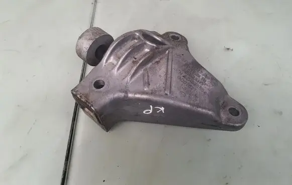 BMW 7 F01 F02 F03 F04 Engine mounting bracket 6777605 22116777605
