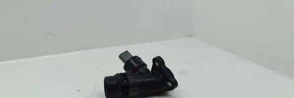 Volkswagen PASSAT B6 Engine coolant pipe/hose 06F121131C PA66GF30