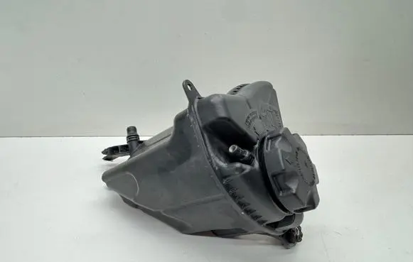 BMW 5 GT F07 Coolant expansion tank/reservoir 7601949