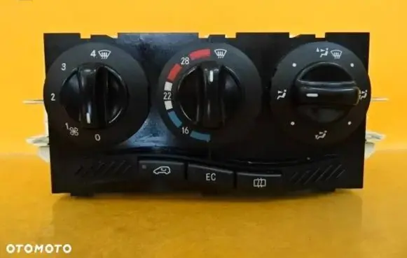 Mercedes-Benz A W168 Climate control unit 1688300485