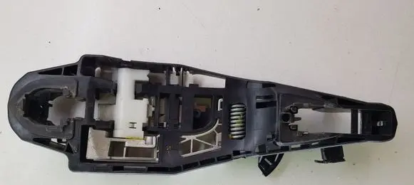 Rear door exterior handle/bracket