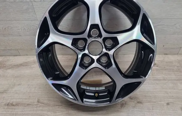R16 alloy rim