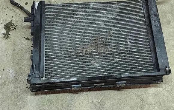 BMW 5 F10 F11 Radiator set 23260113 23260114