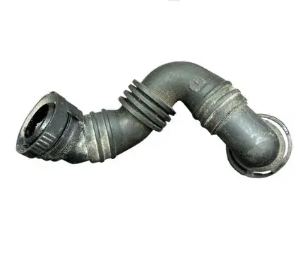 Volkswagen PASSAT B6 Breather hose/pipe 06F103212D