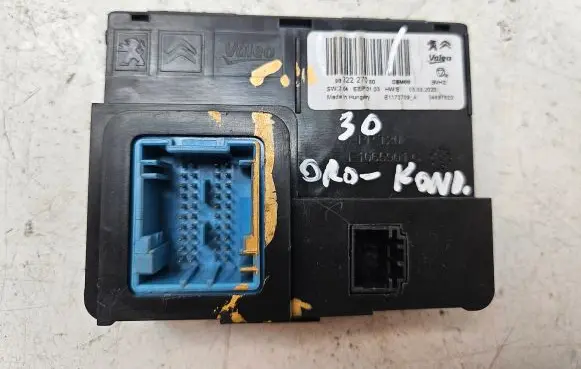 Citroen C5 Aircross Air conditioning/heating control unit 9832227080