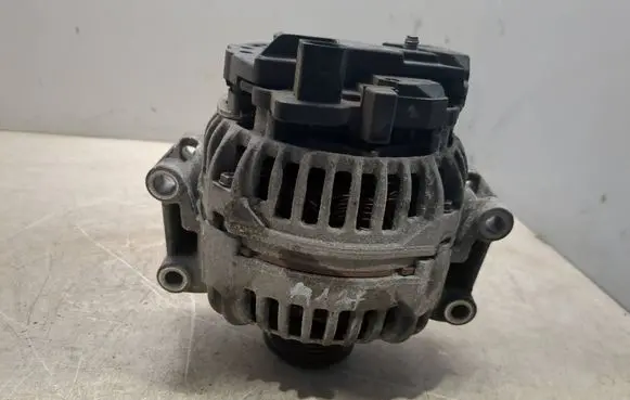 Audi A5 8T 8F Generator/alternator 06H903016L 0124525113