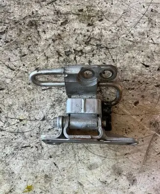 Volkswagen Phaeton Rear door lower hinge 3D4831412B