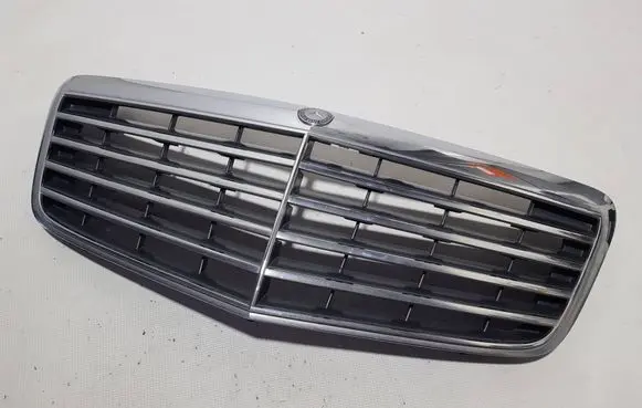Mercedes-Benz E W211 Front grill A2118801783FF A2118801783