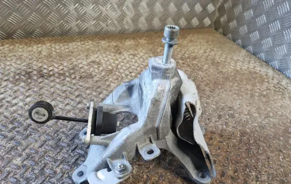 Audi Q5 SQ5 Engine mounting bracket 80A199308 80A199870