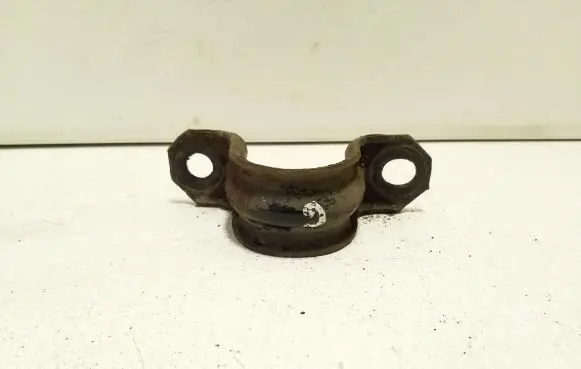 Nissan X-Trail T32 Sway bar bush bracket, rear 