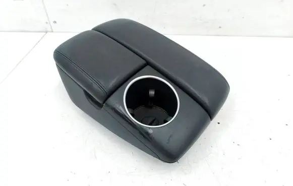 Audi Q7 4L Armrest 4L1864207