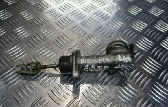 Subaru Legacy Clutch slave cylinder 