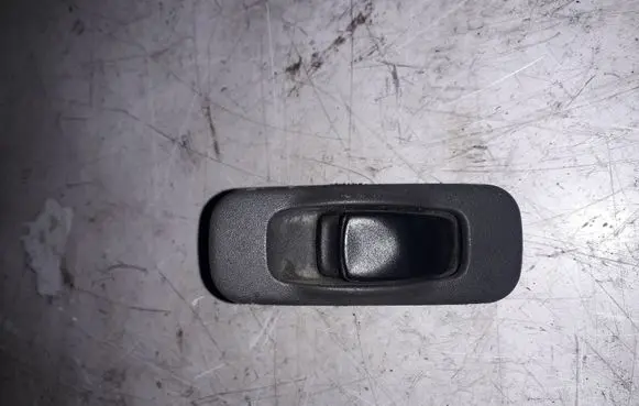 Mitsubishi Space Star Electric window control switch