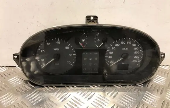 Renault Scenic I Speedometer (instrument cluster) 8200071820 501020710000 09043289902