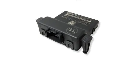 Audi A3 S3 8P Gateway control module 1K0907530AF