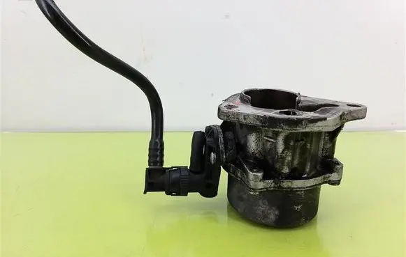 Opel Vivaro Electric auxiliary coolant/water pump 8200072985