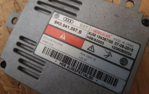 Skoda Octavia Mk3 (5E) Headlight ballast module Xenon 8K0941597B