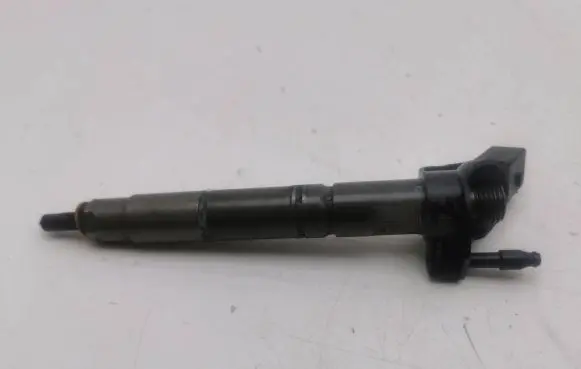Mercedes-Benz ML W164 Fuel injector A6420701487 0445115060