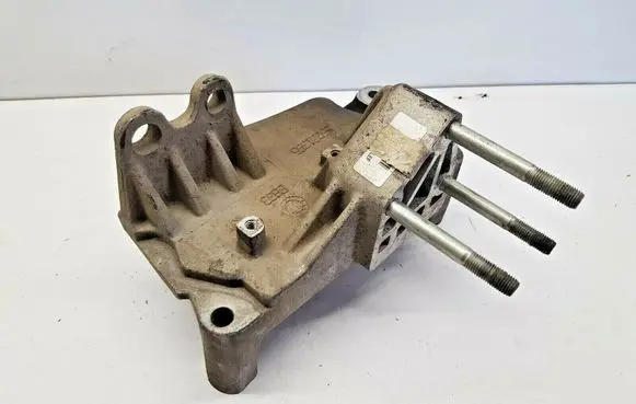 Opel Combo D Engine mount bracket 55221395 nr8713