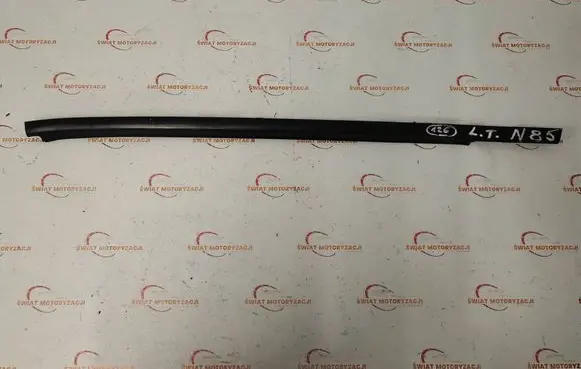 Nissan Juke I F15 Rear door glass trim molding 