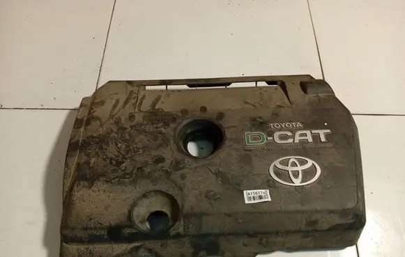 Toyota Avensis T250 Engine cover (trim)