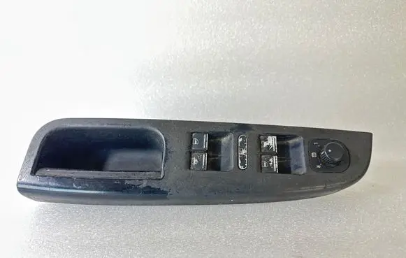 Volkswagen Golf V Electric window control switch 1K4868049A