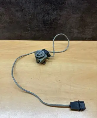 Audi A4 S4 B5 8D Front door lock PA6GF15