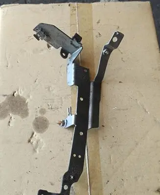 Mercedes-Benz E W212 Engine mounting bracket A2721598040