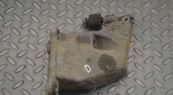 BMW i3 Engine mounting bracket BYR