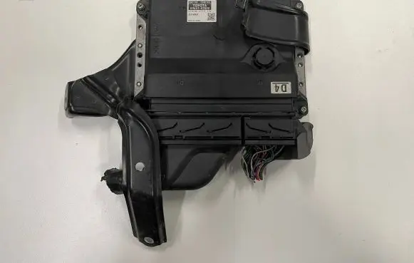 Toyota RAV 4 (XA30) Engine control unit/module 8966142D40 2751003713
