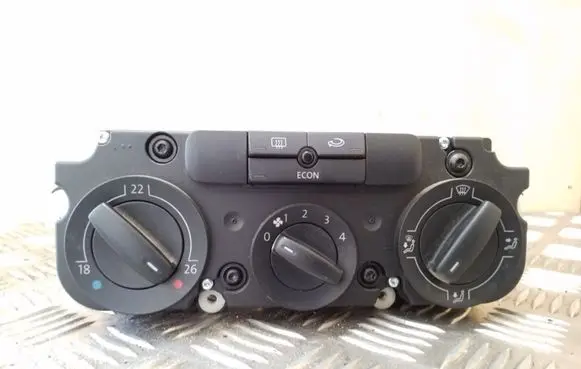 Volkswagen Golf Plus Climate control unit 74730900