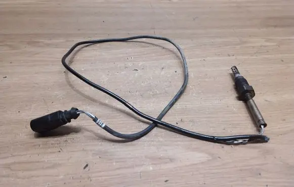 Audi A4 S4 B7 8E 8H Exhaust gas temperature sensor 038906088E