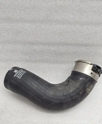 Volvo XC90 Intercooler hose/pipe 31370095