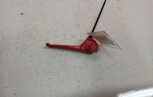 Volkswagen Bora Engine bonnet (hood) release handle 