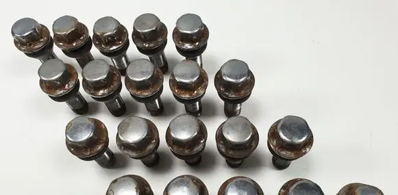 Volvo XC60 Nuts/bolts 