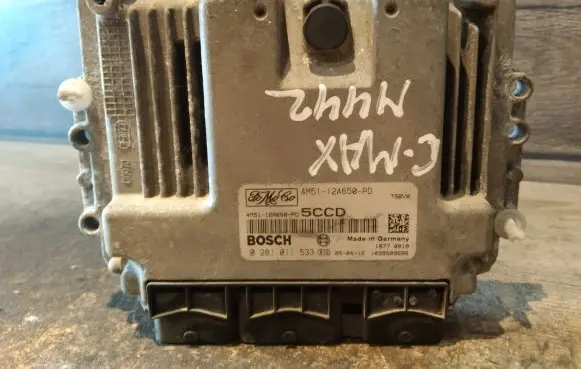 Ford Focus C-MAX Engine control unit/module 4M5112A650PD 0281011533